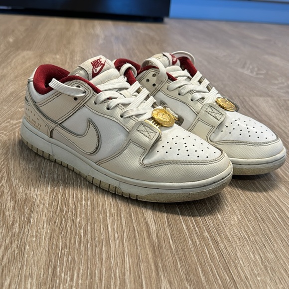 Nike Dunk Low SE Just Do It 'White Phantom' Size 6.5 (WMNS) - Picture 8 of 10